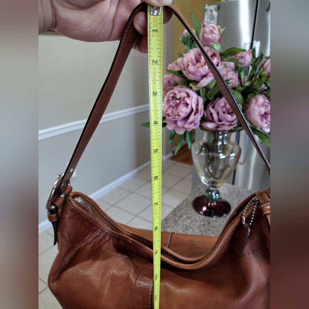 Coach Large Hobo Purse in distressed light tan leather with long tassel Vintage - Picture 14 of 17